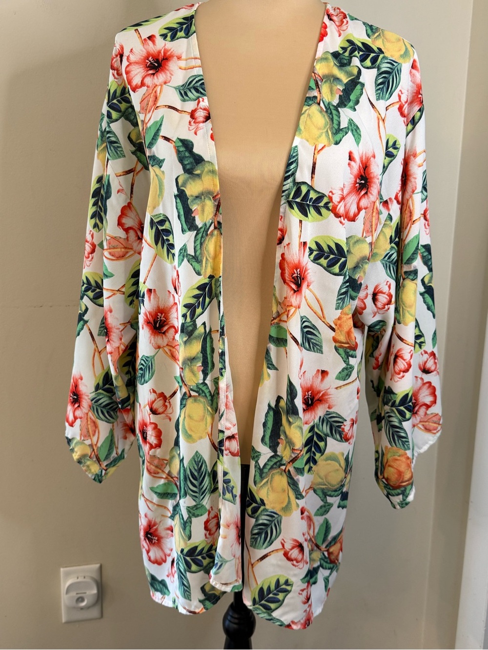 Let Them Eat Cake tropical floral kimono swim coverup SZ M